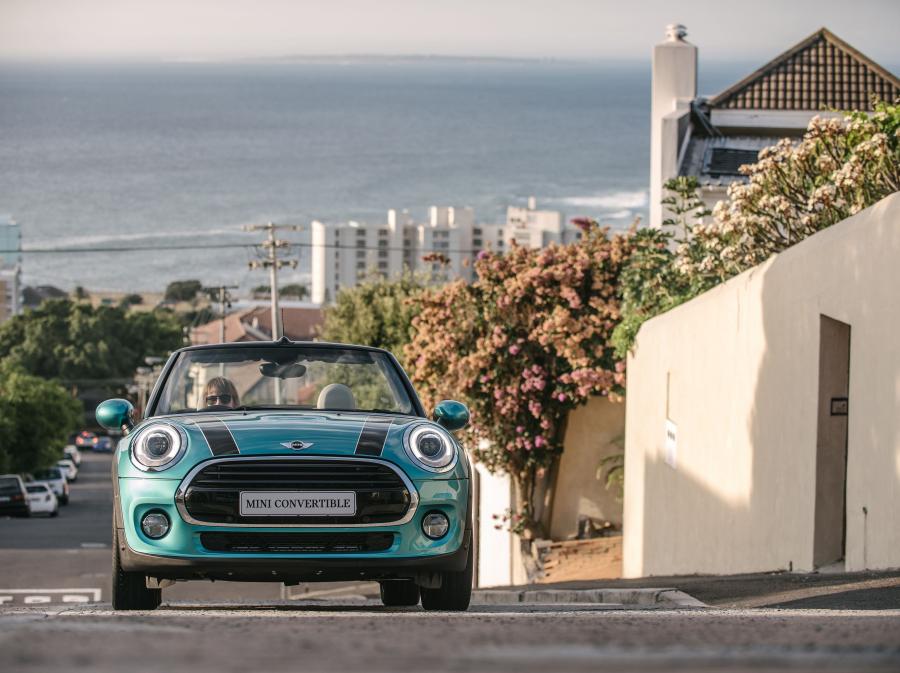  Mini Cooper Cabrio 2016 года  (ZA) (фото 23 из 23)